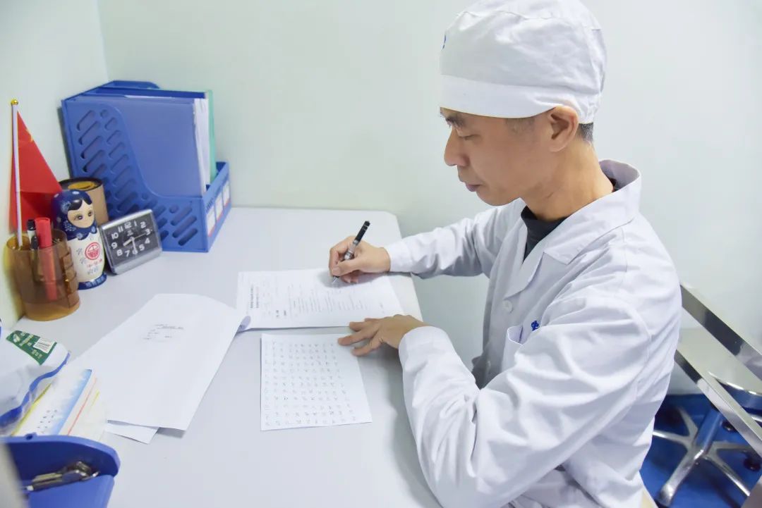 不凡成就非凡